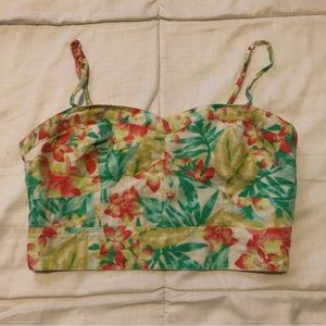 3/20$ American Eagle Outfitters - Floral Crop Top